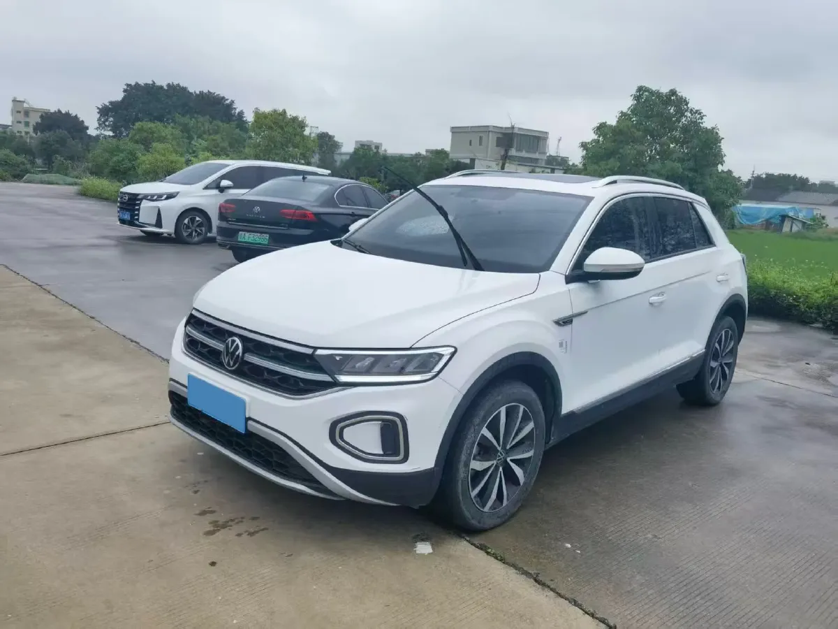 2024 Volkswagen T-Roc 1.4T 150HP L4 7DCT,autocango,china used car exporter,china ev exporter,chinese used car exporter,chinese used ev exporter