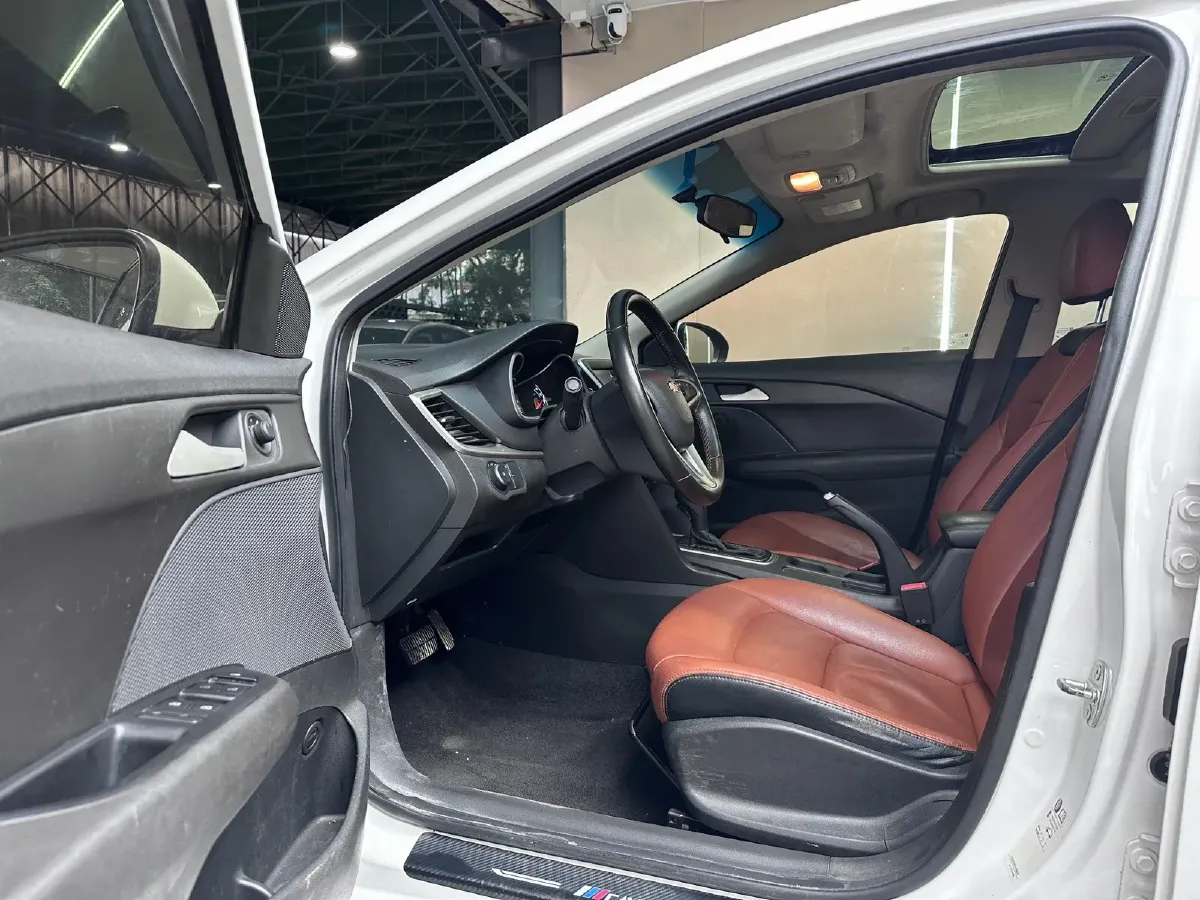 2016 Chevrolet Cavalier 1.5L 113HP L4 6AT,autocango,china used car exporter,china ev exporter,chinese used car exporter,chinese used ev exporter
