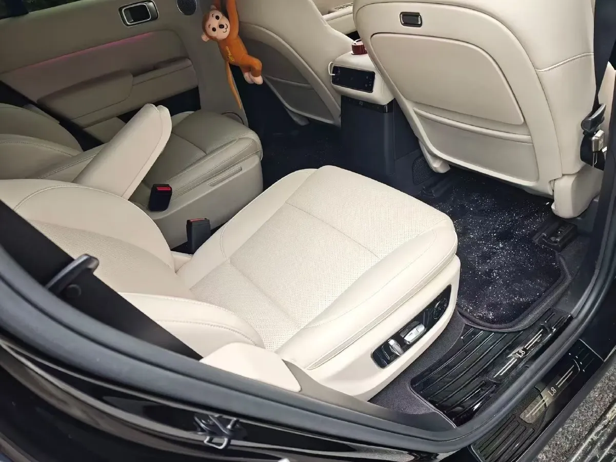 2025 Li L8 Range Extended 154HP REEV,autocango,china used car exporter,china ev exporter,chinese used car exporter,chinese used ev exporter