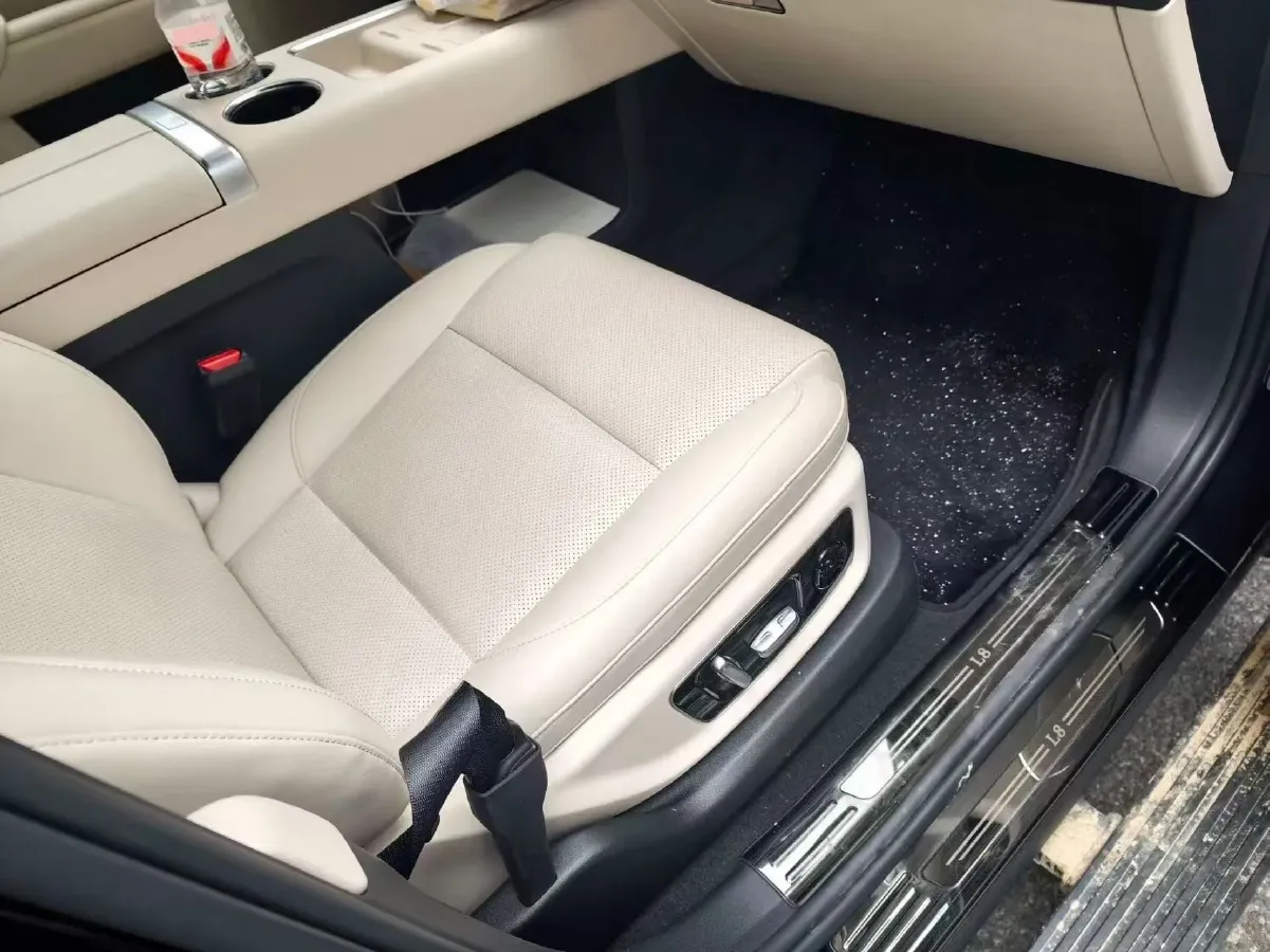 2025 Li L8 Range Extended 154HP REEV,autocango,china used car exporter,china ev exporter,chinese used car exporter,chinese used ev exporter
