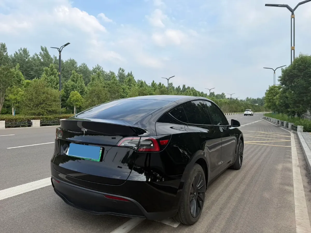 2022 Tesla Model Y BEV 60KWH,autocango,china used car exporter,china ev exporter,chinese used car exporter,chinese used ev exporter