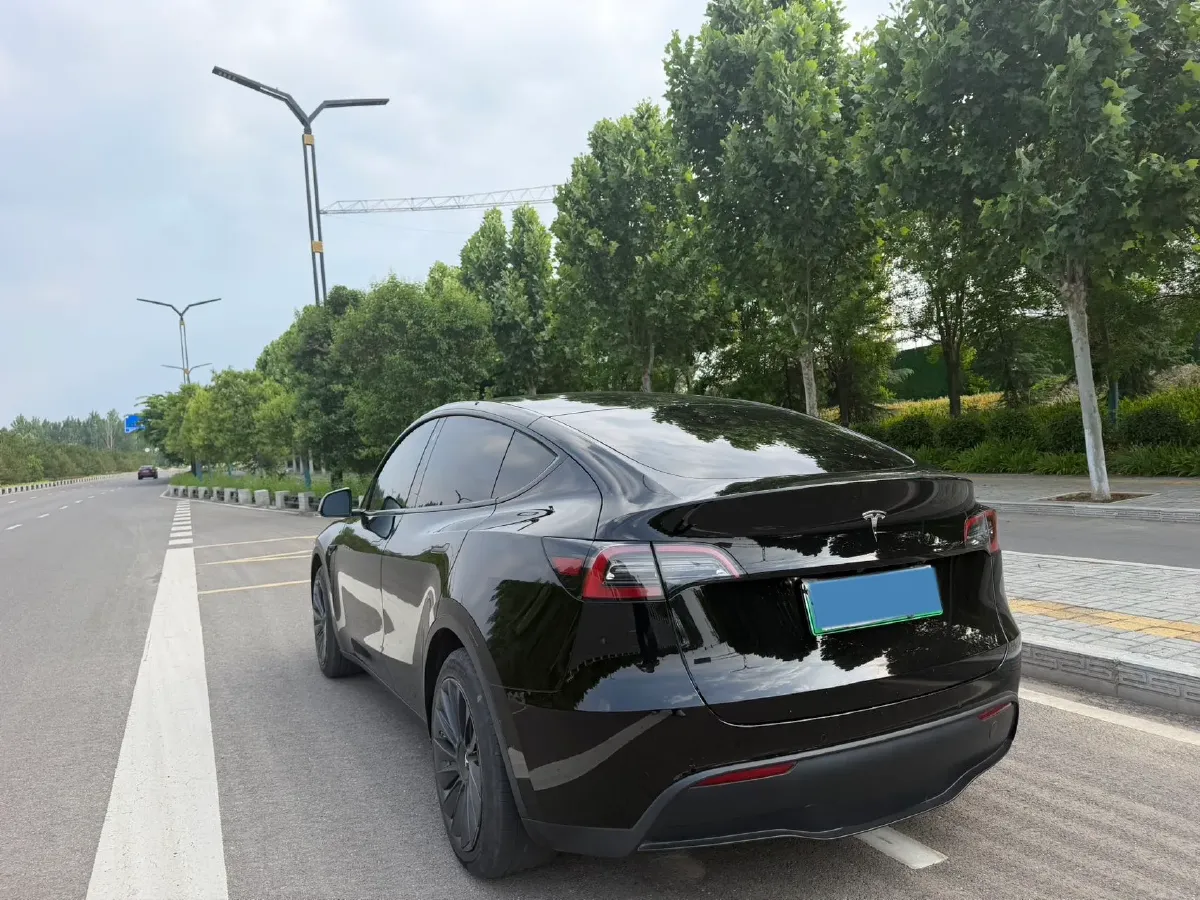 2022 Tesla Model Y BEV 60KWH,autocango,china used car exporter,china ev exporter,chinese used car exporter,chinese used ev exporter