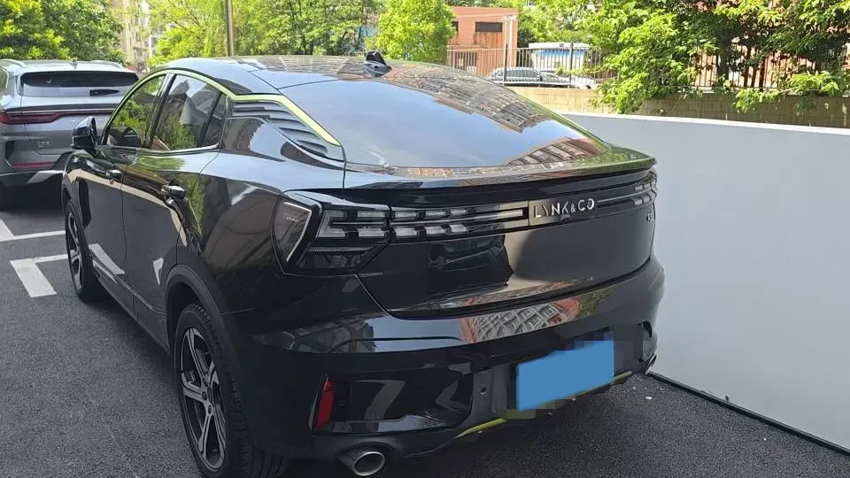 2020 LYNK&CO 05 2.0T 254HP L4 8AT,autocango,china used car exporter,china ev exporter,chinese used car exporter,chinese used ev exporter