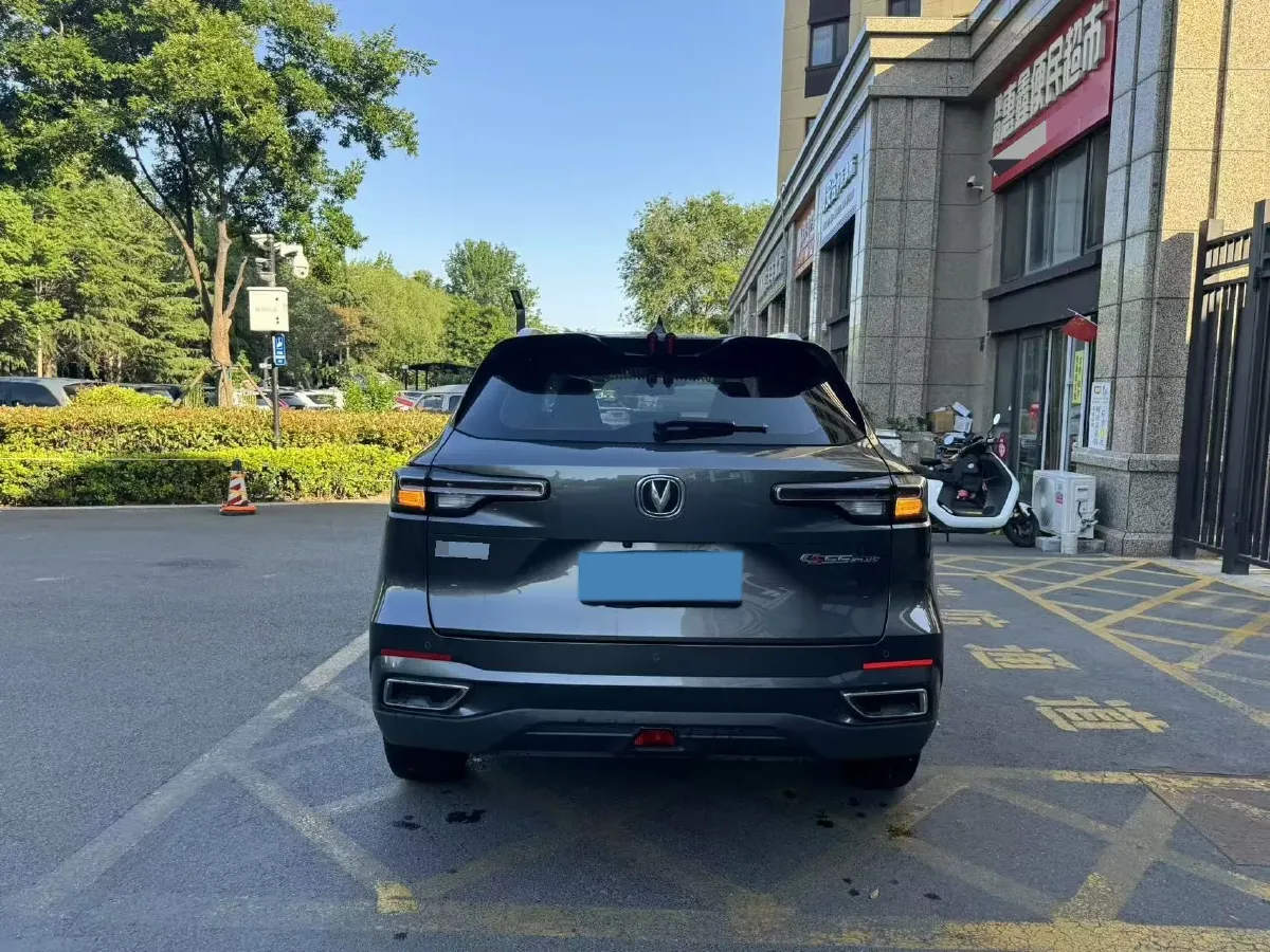 2022 ChangAn CS55 Plus 1.5T 188HP L4 7DCT,autocango,china used car exporter,china ev exporter,chinese used car exporter,chinese used ev exporter