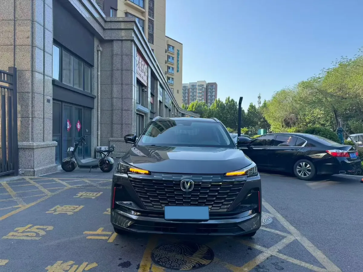 2022 ChangAn CS55 Plus 1.5T 188HP L4 7DCT,autocango,china used car exporter,china ev exporter,chinese used car exporter,chinese used ev exporter