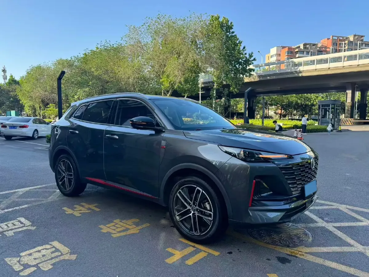 2022 ChangAn CS55 Plus 1.5T 188HP L4 7DCT,autocango,china used car exporter,china ev exporter,chinese used car exporter,chinese used ev exporter