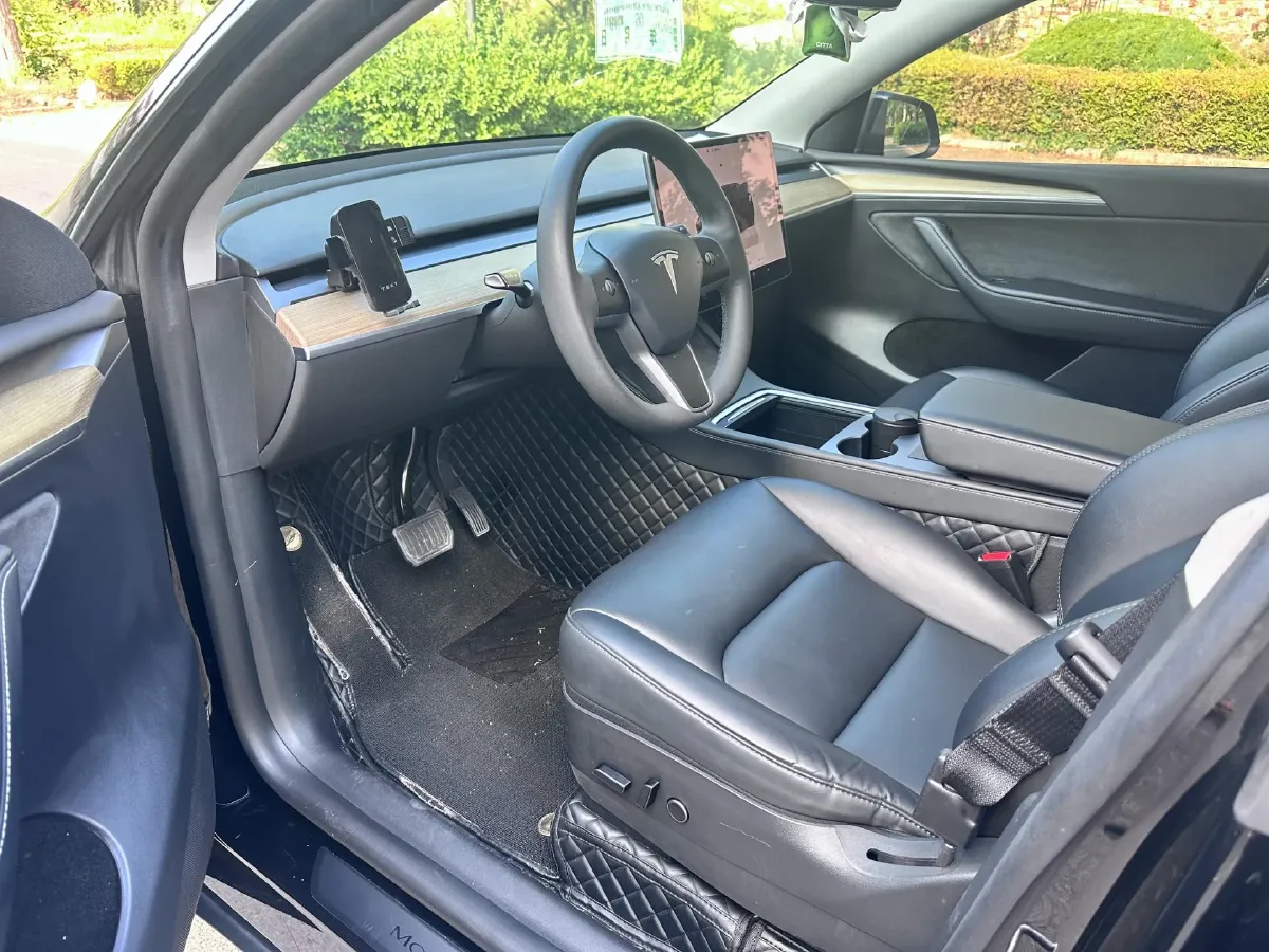2022 BMW 3 Series 2.0T 184HP L4 8AT,autocango,china used car exporter,china ev exporter,chinese used car exporter,chinese used ev exporter