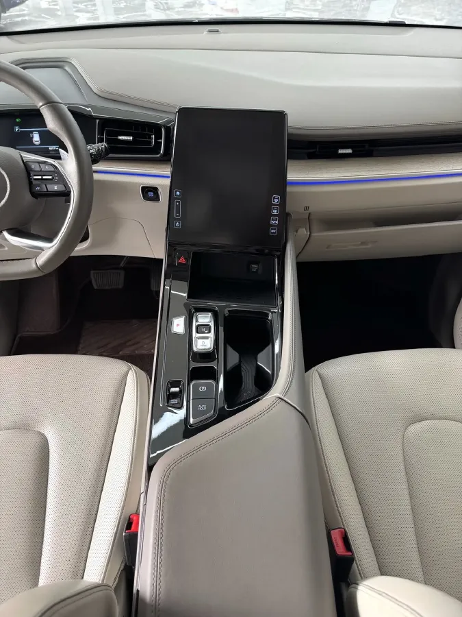 2021 Hyundai Custo 2.0T 236HP L4 8AT,autocango,china used car exporter,china ev exporter,chinese used car exporter,chinese used ev exporter
