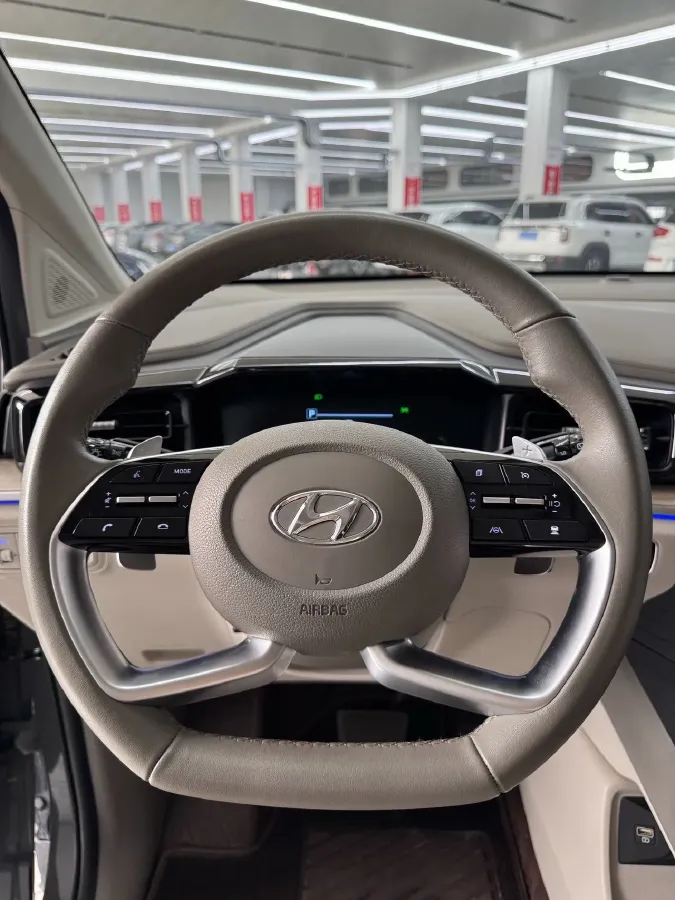 2021 Hyundai Custo 2.0T 236HP L4 8AT,autocango,china used car exporter,china ev exporter,chinese used car exporter,chinese used ev exporter