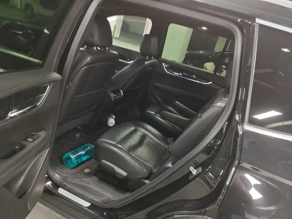 2020 Cadillac XT6 2.0T 237HP L4 9AT,autocango,china used car exporter,china ev exporter,chinese used car exporter,chinese used ev exporter