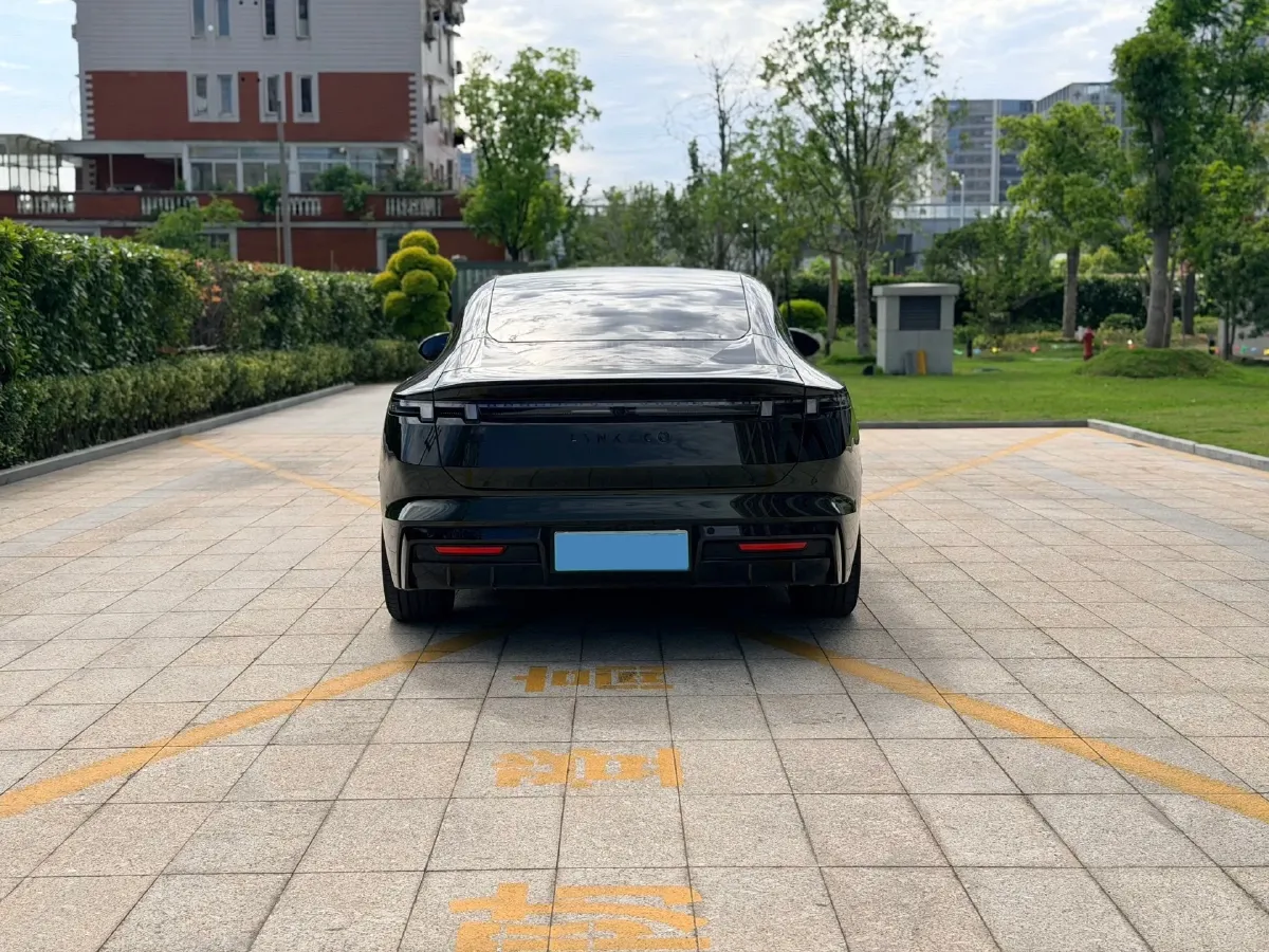 2025 LYNK&CO 10 EM-P 1.5T 163HP L4 3DHT PHEV,autocango,china used car exporter,china ev exporter,chinese used car exporter,chinese used ev exporter
