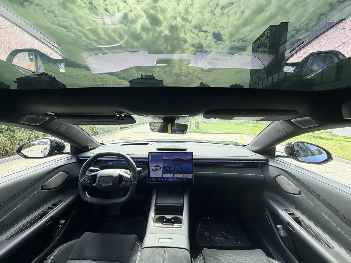 2025 LYNK&CO 10 EM-P 1.5T 163HP L4 3DHT PHEV,autocango,china used car exporter,china ev exporter,chinese used car exporter,chinese used ev exporter