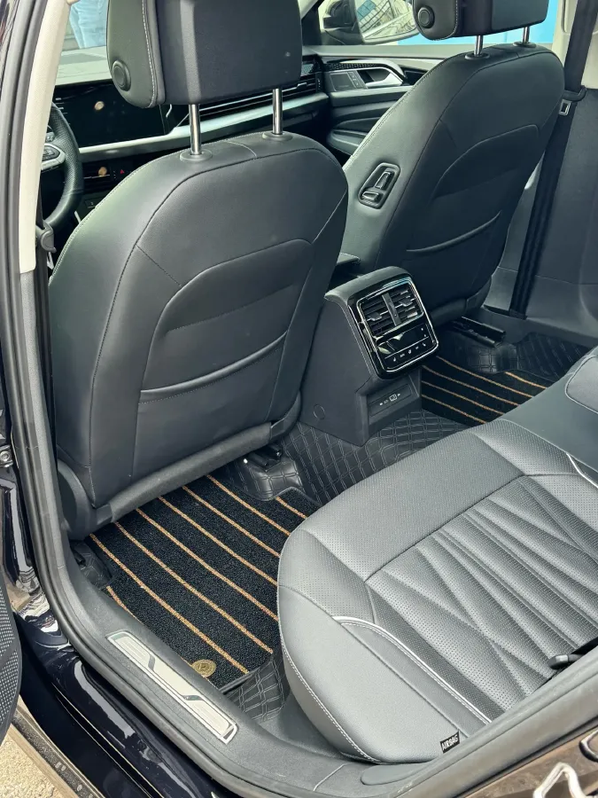 2022 Volkswagen Passat 2.0T 220HP L4 7DCT,autocango,china used car exporter,china ev exporter,chinese used car exporter,chinese used ev exporter