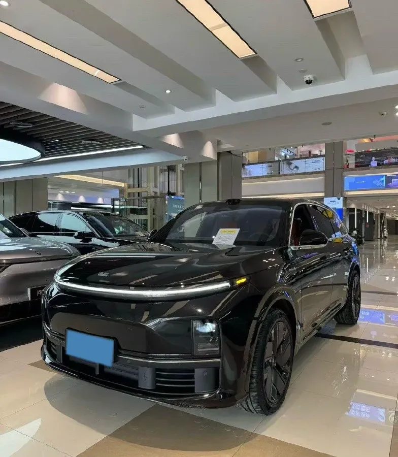 2025 Li L7 Range Extended 154HP REEV,autocango,china used car exporter,china ev exporter,chinese used car exporter,chinese used ev exporter