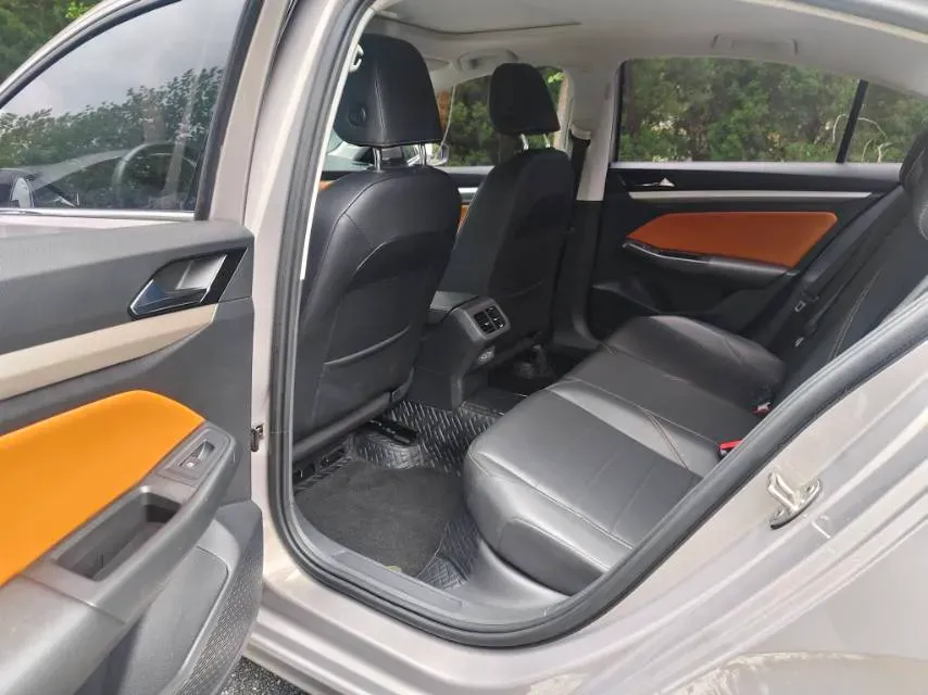 2023 Volkswagen Bora 1.2T 116HP L4 7DCT,autocango,china used car exporter,china ev exporter,chinese used car exporter,chinese used ev exporter