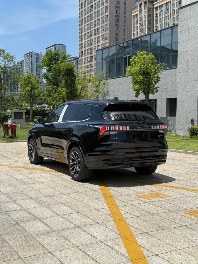 2025 LYNK&CO 09 EM-P 2.0T 254HP L4 3DHT PHEV,autocango,china used car exporter,china ev exporter,chinese used car exporter,chinese used ev exporter