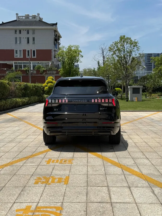 2025 LYNK&CO 09 EM-P 2.0T 254HP L4 3DHT PHEV,autocango,china used car exporter,china ev exporter,chinese used car exporter,chinese used ev exporter