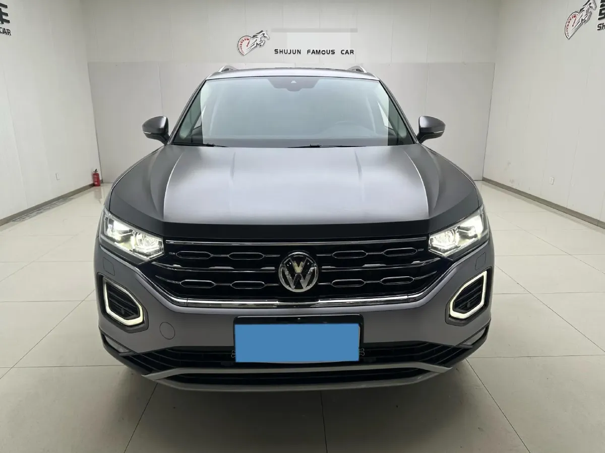 2019 Jeep Cherokee 2.0T 265HP L4 9AT,autocango,china used car exporter,china ev exporter,chinese used car exporter,chinese used ev exporter