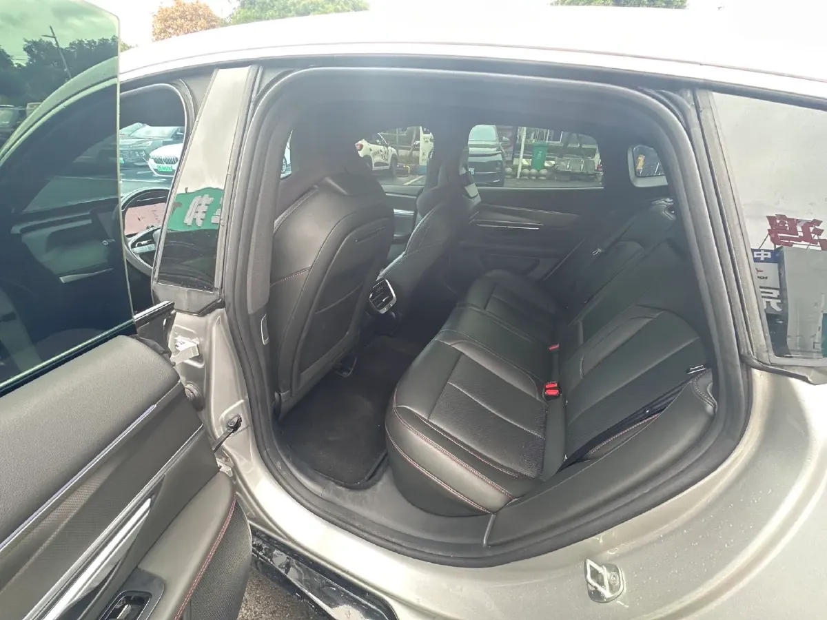 2023 Xpeng P7 BEV 86.2KWH,autocango,china used car exporter,china ev exporter,chinese used car exporter,chinese used ev exporter