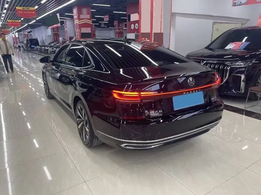 2024 Volkswagen Passat 2.0T 220HP L4 7DCT,autocango,china used car exporter,china ev exporter,chinese used car exporter,chinese used ev exporter