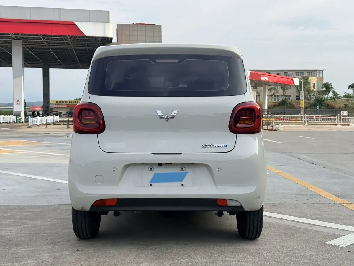 2025 WuLing HongGuang MINI EV BEV 16.2KWH,autocango,china used car exporter,china ev exporter,chinese used car exporter,chinese used ev exporter