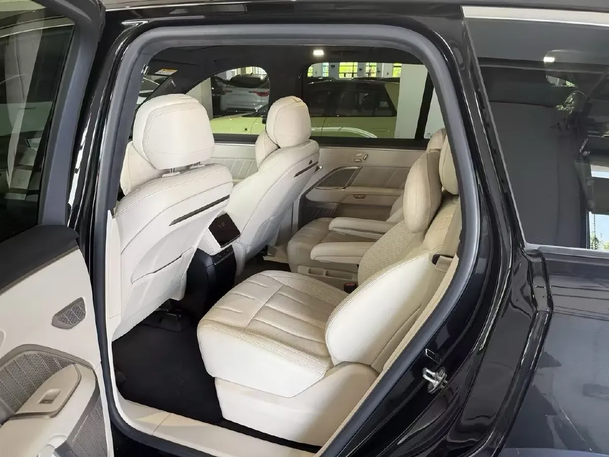 2026 ONVO L90 BEV,autocango,china used car exporter,china ev exporter,chinese used car exporter,chinese used ev exporter