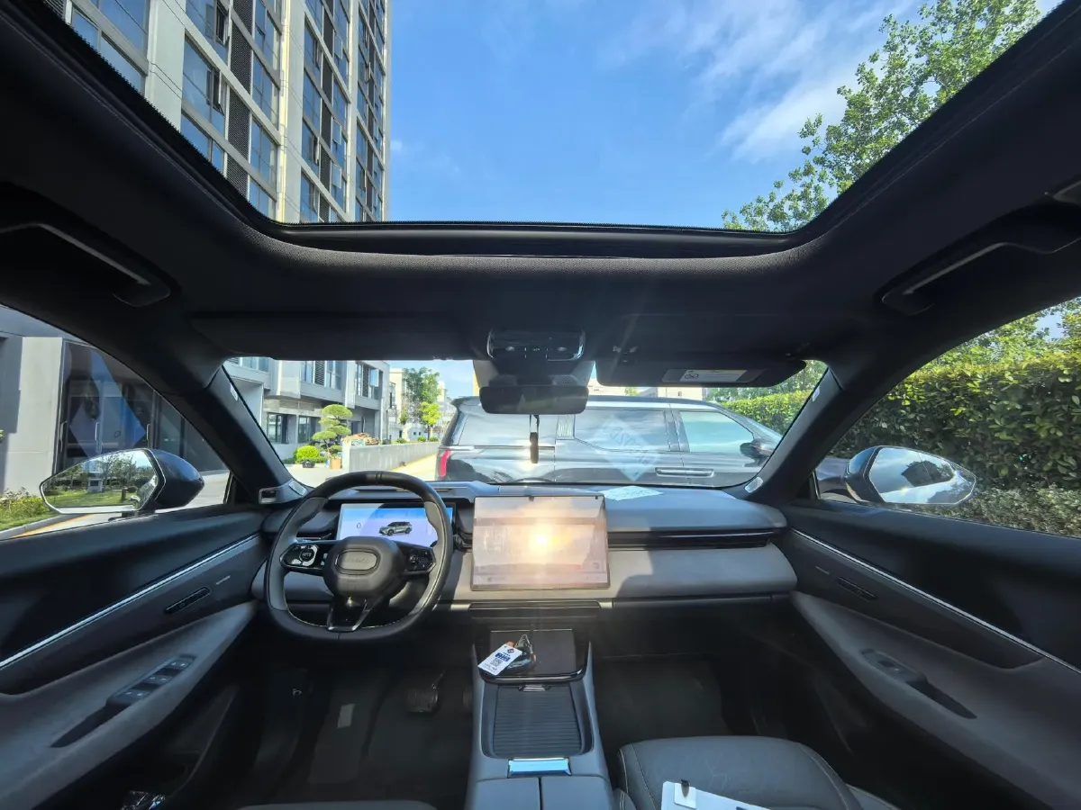 2025 LYNK&CO 08 EM-P 1.5T 163HP L4 3DHT PHEV 39.6/39.8KWH,autocango,china used car exporter,china ev exporter,chinese used car exporter,chinese used ev exporter