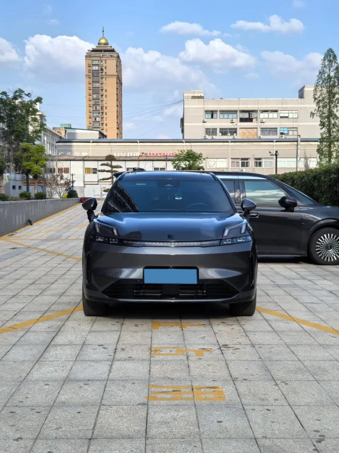 2025 LYNK&CO 08 EM-P 1.5T 163HP L4 3DHT PHEV 39.6/39.8KWH,autocango,china used car exporter,china ev exporter,chinese used car exporter,chinese used ev exporter