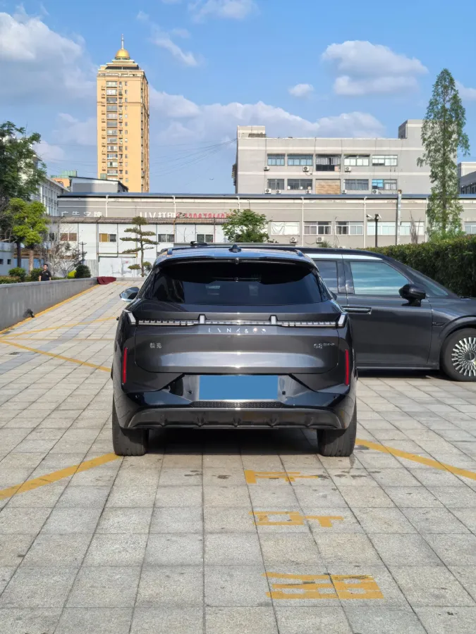 2025 LYNK&CO 08 EM-P 1.5T 163HP L4 3DHT PHEV 39.6/39.8KWH,autocango,china used car exporter,china ev exporter,chinese used car exporter,chinese used ev exporter