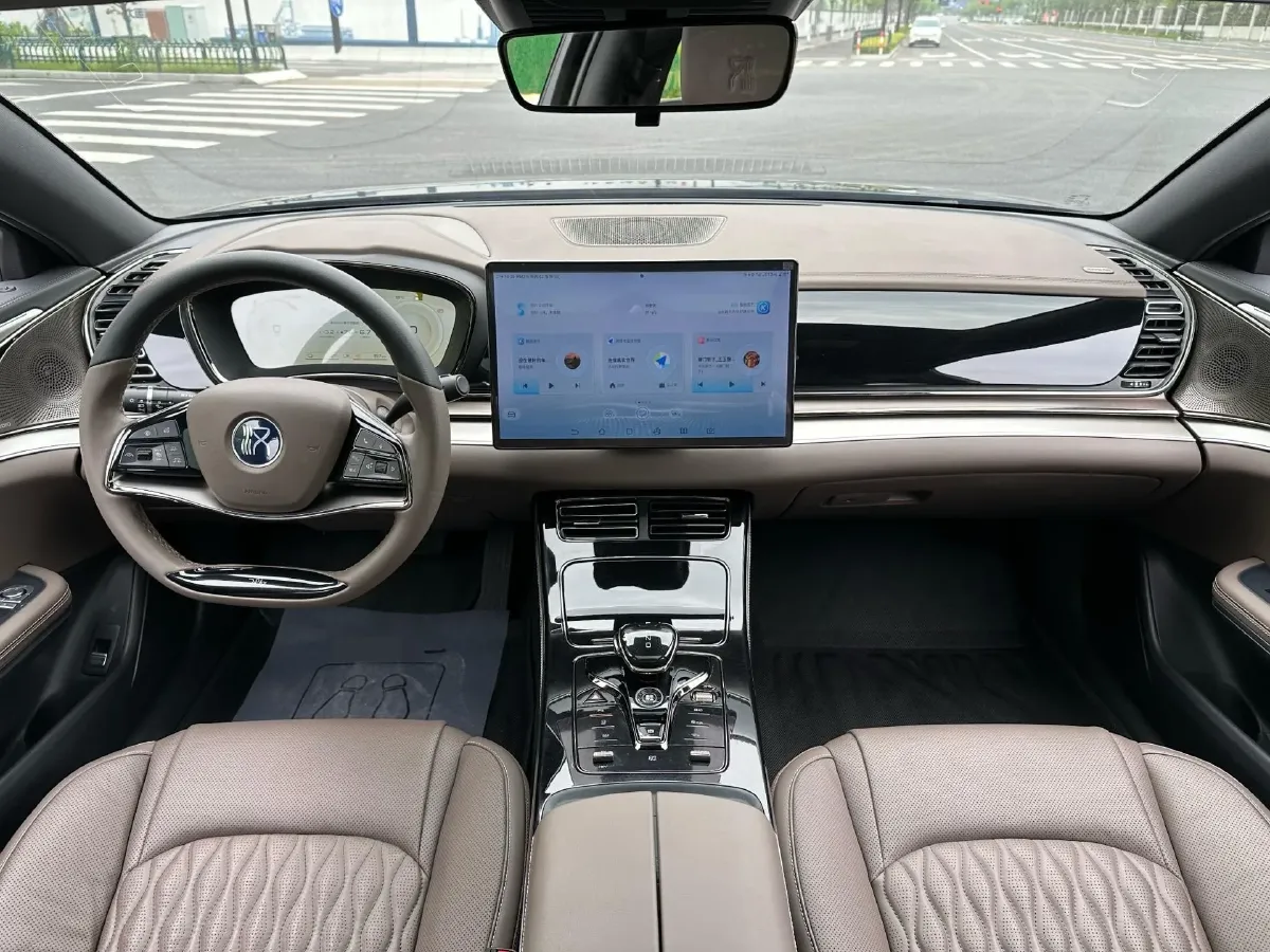 2023 BYD Han 1.5T 139HP L4 E-CVT PHEV 18.316KWH,autocango,china used car exporter,china ev exporter,chinese used car exporter,chinese used ev exporter