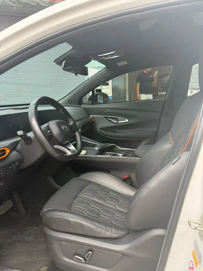 2022 ChangAn UNI-T 2.0T 233HP L4 8AT,autocango,china used car exporter,china ev exporter,chinese used car exporter,chinese used ev exporter