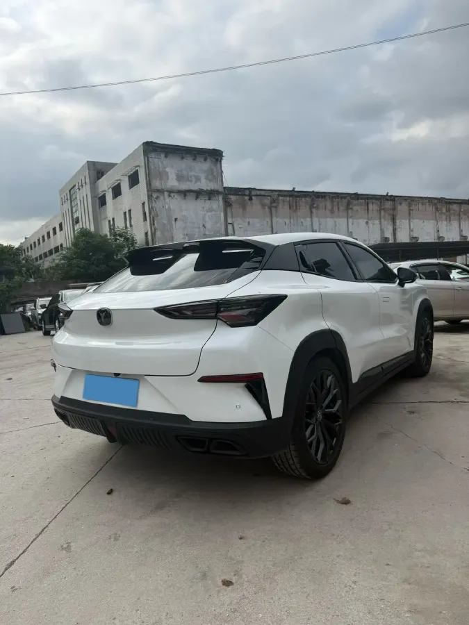 2022 ChangAn UNI-T 2.0T 233HP L4 8AT,autocango,china used car exporter,china ev exporter,chinese used car exporter,chinese used ev exporter