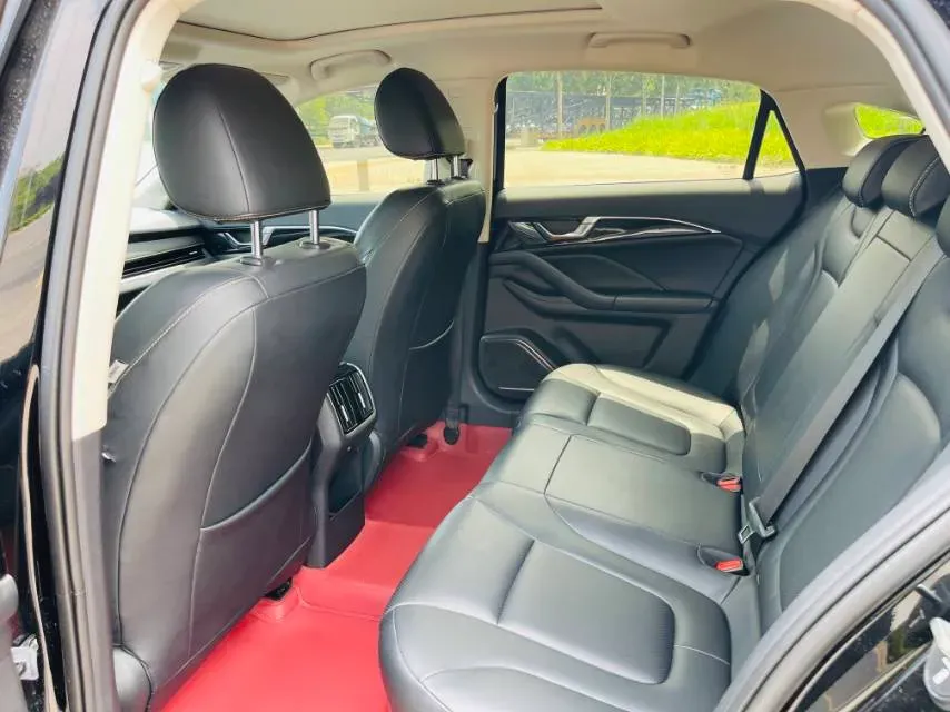 2025 Bestune B70 1.5T 169HP L4 7DCT,autocango,china used car exporter,china ev exporter,chinese used car exporter,chinese used ev exporter