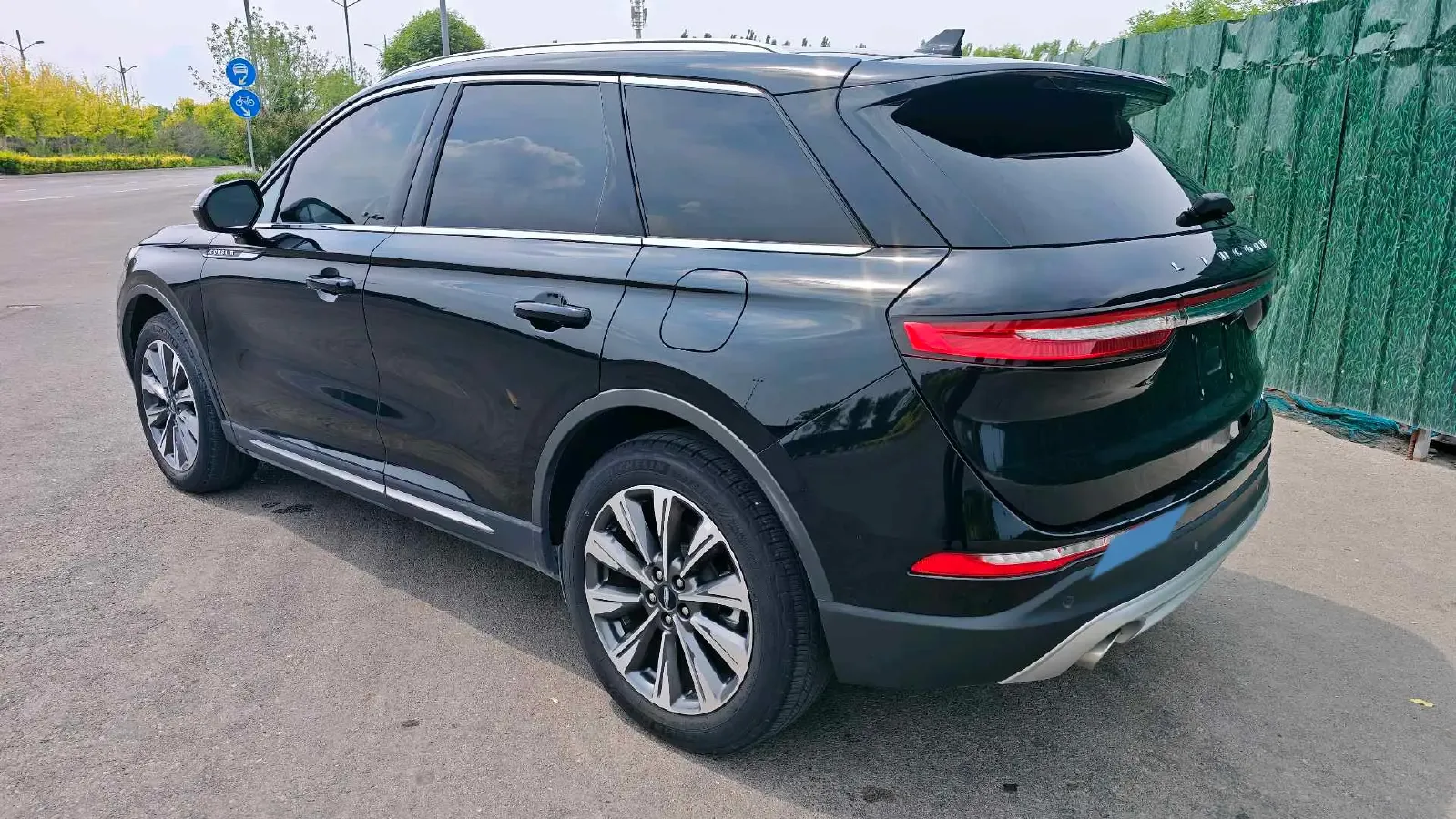 2022 Lincoln Corsair 2.0T 245HP L4 8AT,autocango,china used car exporter,china ev exporter,chinese used car exporter,chinese used ev exporter