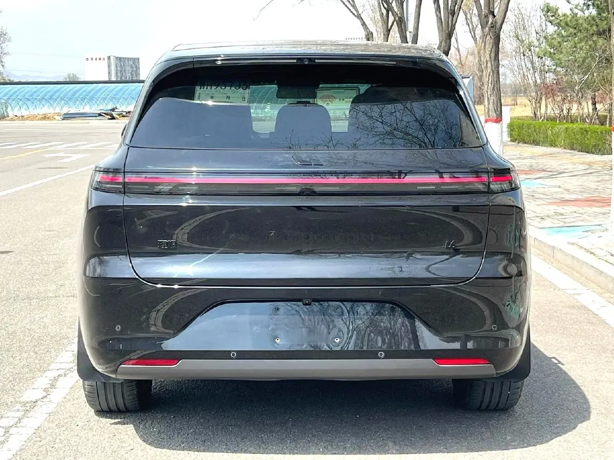 2025 Li L6 Range Extended 154HP L4 REEV,autocango,china used car exporter,china ev exporter,chinese used car exporter,chinese used ev exporter