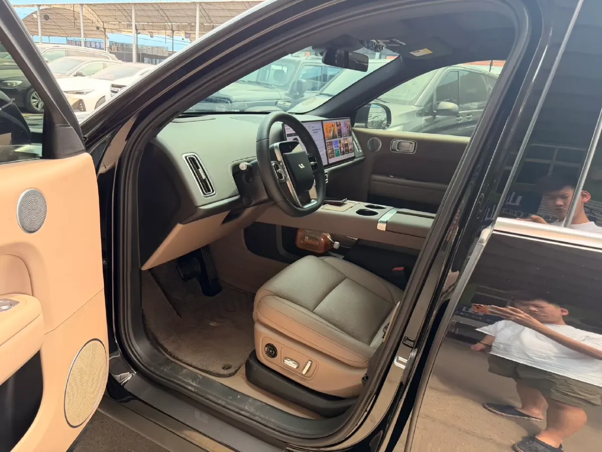 2025 Li L6 Range Extended 154HP L4 REEV,autocango,china used car exporter,china ev exporter,chinese used car exporter,chinese used ev exporter
