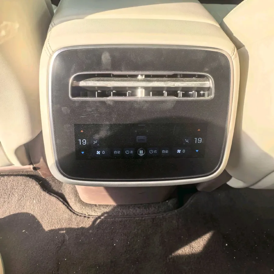 2024 Denza DenzaZ9GT 2.0T 207HP L4 E-CVT PHEV 38.5KWH,autocango,china used car exporter,china ev exporter,chinese used car exporter,chinese used ev exporter