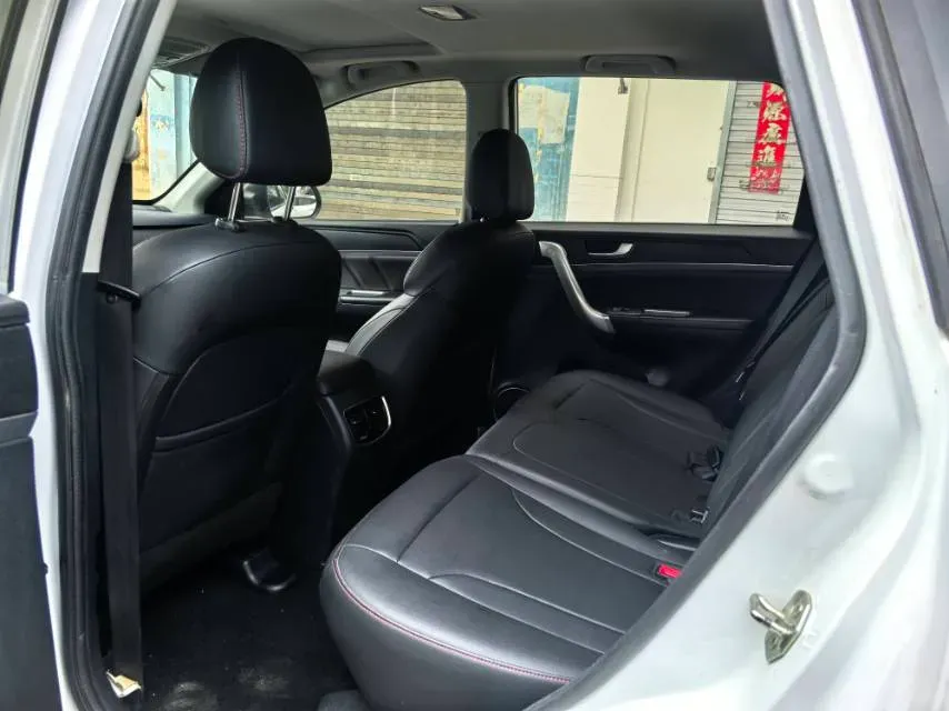 2019 Haval M6 1.5T 150HP L4 6MT,autocango,china used car exporter,china ev exporter,chinese used car exporter,chinese used ev exporter