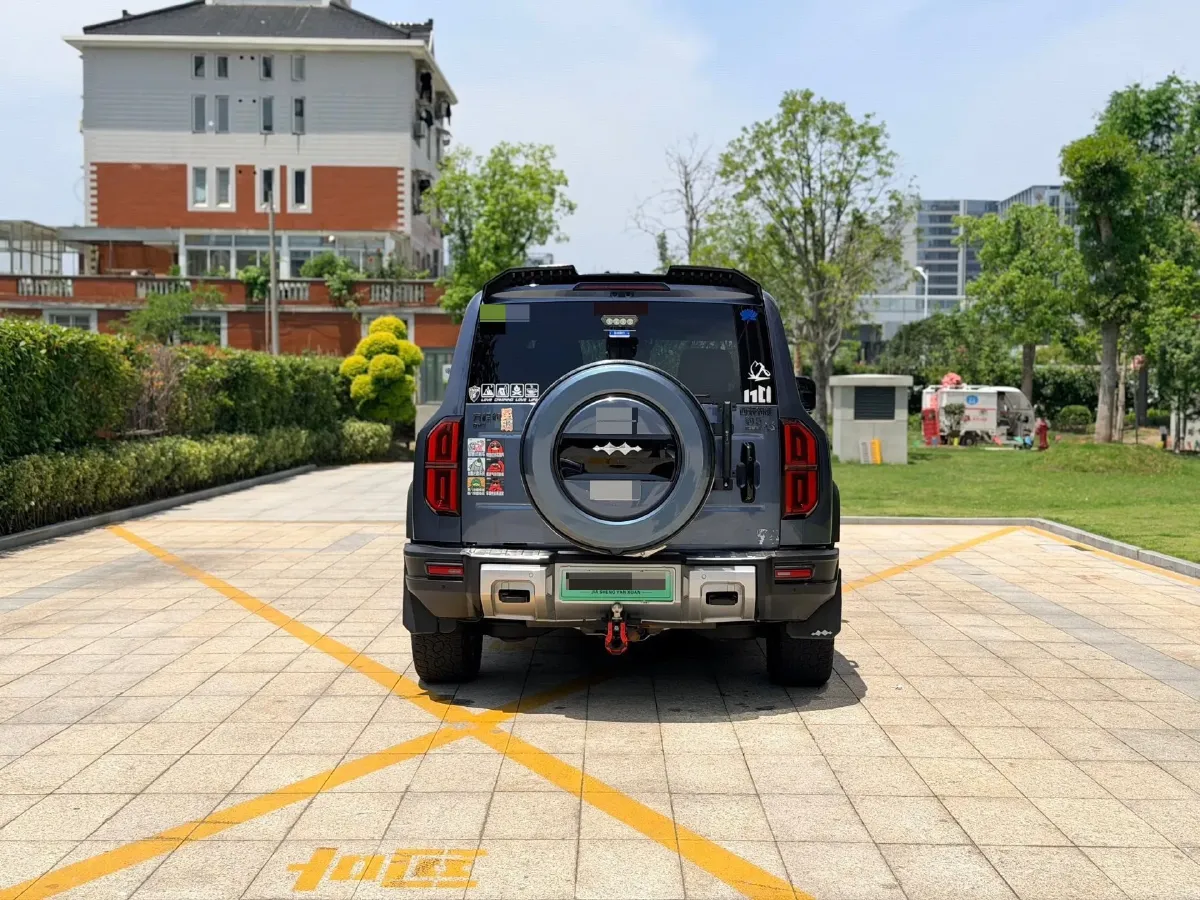 2023 FangChengBao Bao 5 1.5T 194HP L4 E-CVT PHEV 31.8KWH,autocango,china used car exporter,china ev exporter,chinese used car exporter,chinese used ev exporter