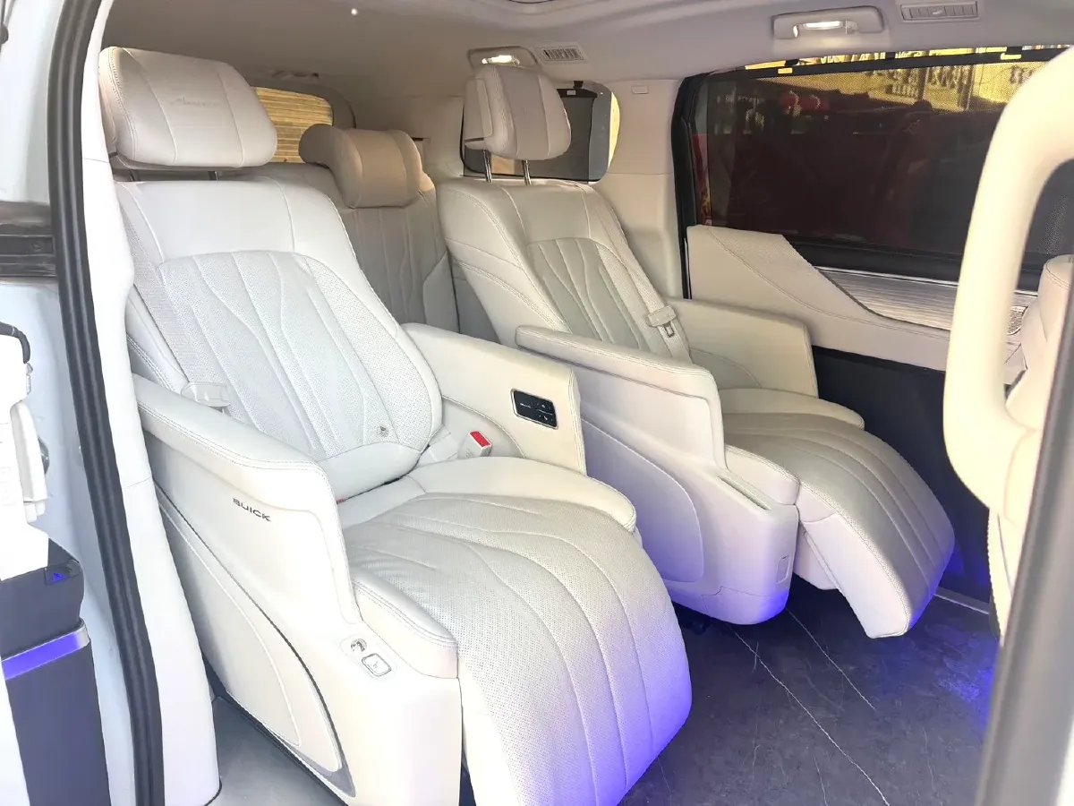 2025 Buick GL8 1.5T 180HP L4 2DHT PHEV,autocango,china used car exporter,china ev exporter,chinese used car exporter,chinese used ev exporter