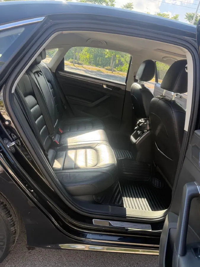2015 Volkswagen Passat 1.8T 160HP L4 6AT,autocango,china used car exporter,china ev exporter,chinese used car exporter,chinese used ev exporter
