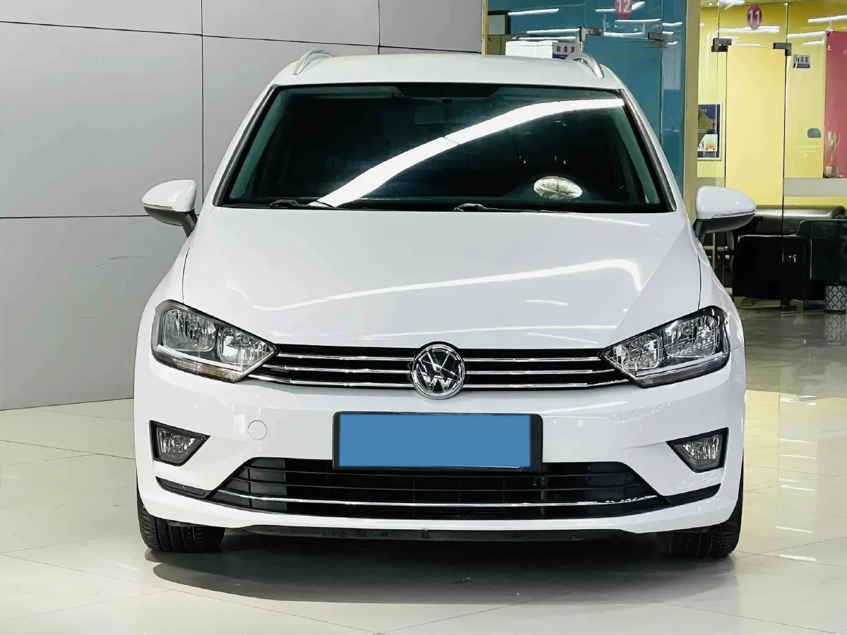 2016 Volkswagen Golf Sportsvan 1.6L 110HP L4 6AT,autocango,china used car exporter,china ev exporter,chinese used car exporter,chinese used ev exporter