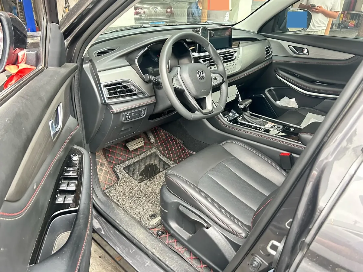 2021 ChangAn CS75 1.5T 178HP L4 7DCT,autocango,china used car exporter,china ev exporter,chinese used car exporter,chinese used ev exporter