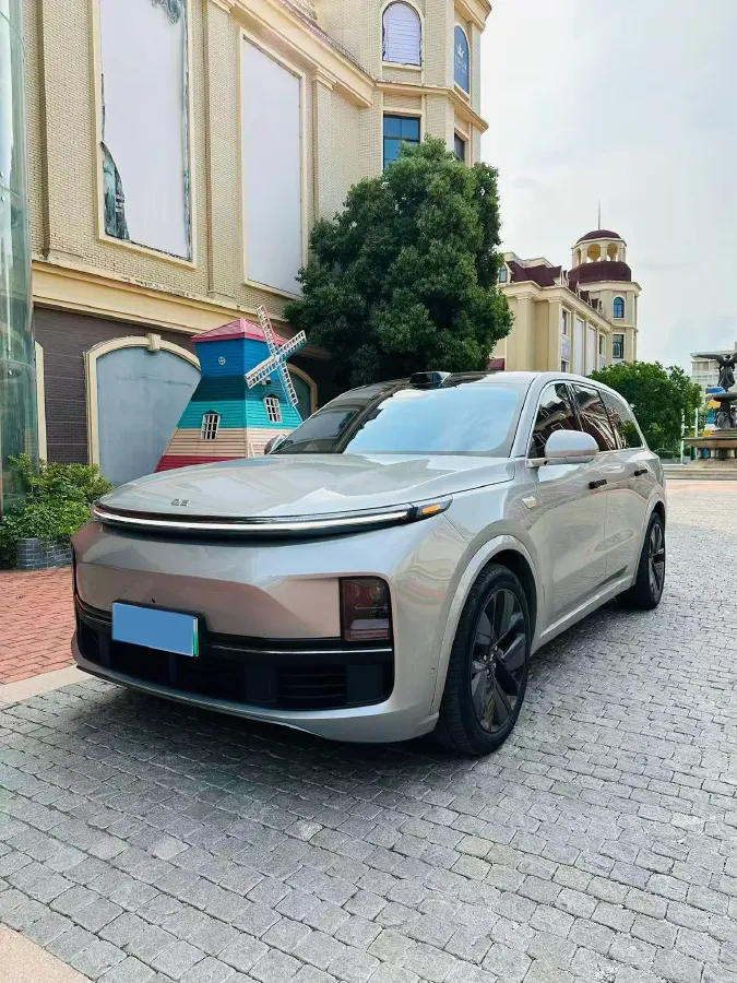 2022 Li L9 Range Extended 154HP REEV 42.6KWH,autocango,china used car exporter,china ev exporter,chinese used car exporter,chinese used ev exporter