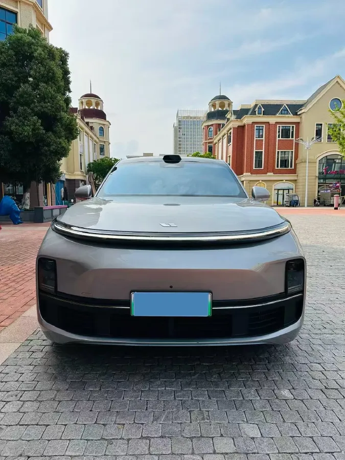 2022 Li L9 Range Extended 154HP REEV 42.6KWH,autocango,china used car exporter,china ev exporter,chinese used car exporter,chinese used ev exporter
