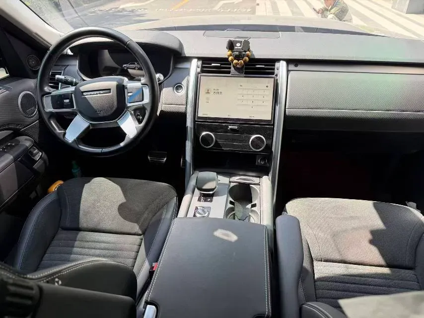 2021 Land Rover Discovery 3.0T 360HP L6 8AT,autocango,china used car exporter,china ev exporter,chinese used car exporter,chinese used ev exporter