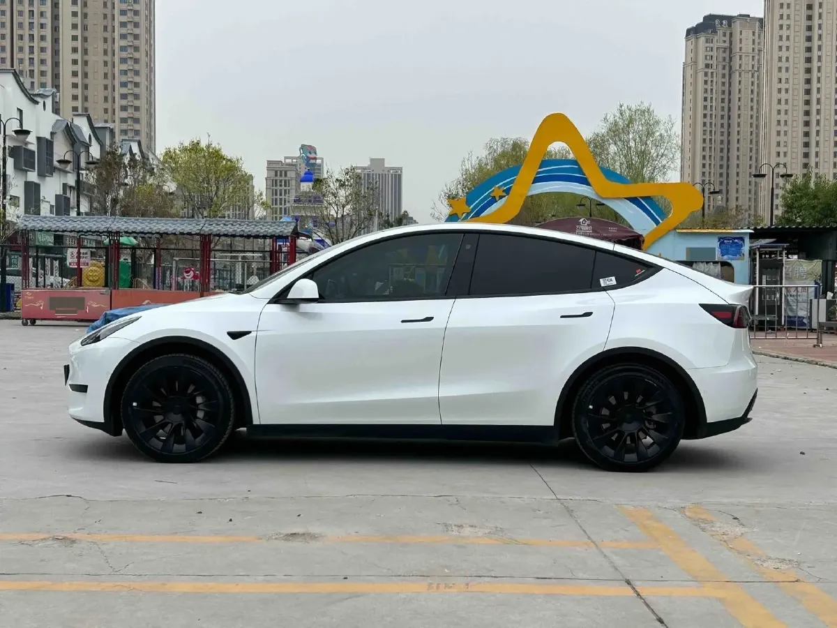 2022 Tesla Model Y BEV 60KWH,autocango,china used car exporter,china ev exporter,chinese used car exporter,chinese used ev exporter