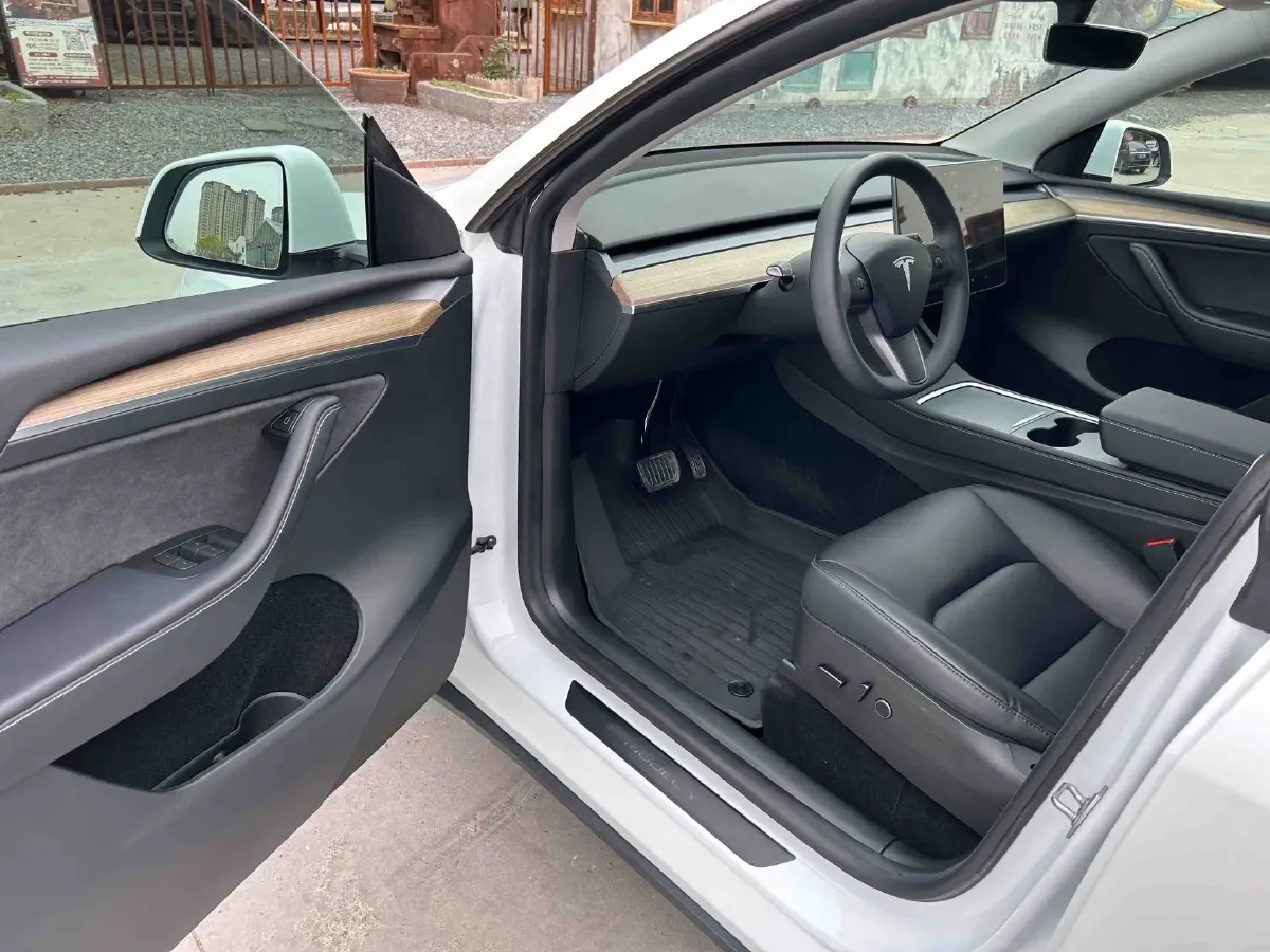 2022 Tesla Model Y BEV 60KWH,autocango,china used car exporter,china ev exporter,chinese used car exporter,chinese used ev exporter