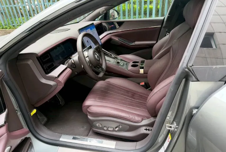 2024 Denza DenzaZ9GT 2.0T 207HP L4 E-CVT PHEV 38.5KWH,autocango,china used car exporter,china ev exporter,chinese used car exporter,chinese used ev exporter
