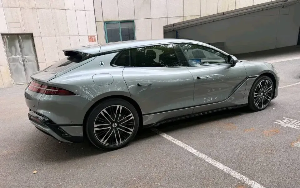 2024 Denza DenzaZ9GT 2.0T 207HP L4 E-CVT PHEV 38.5KWH,autocango,china used car exporter,china ev exporter,chinese used car exporter,chinese used ev exporter